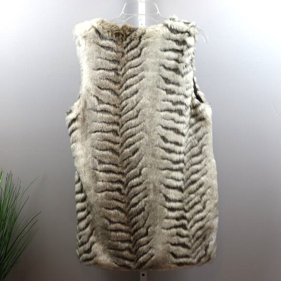 Romeo & Juliet Couture Faux Fur Vest M Zebra Stripe Animal Print - Picture 2 of 4